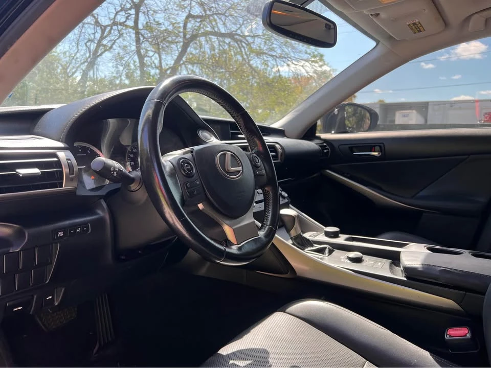 2015 Lexus IS 3rd Gen - Image 7 of 10