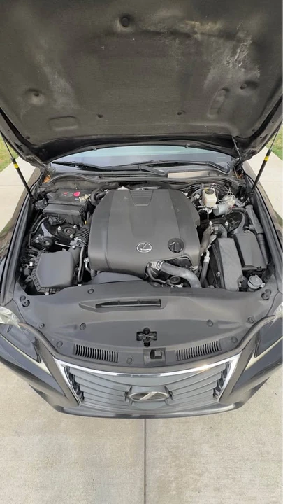 2015 Lexus IS 3rd Gen - Image 6 of 10