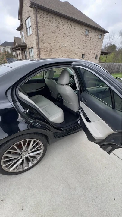 2015 Lexus IS 3rd Gen - Image 8 of 10