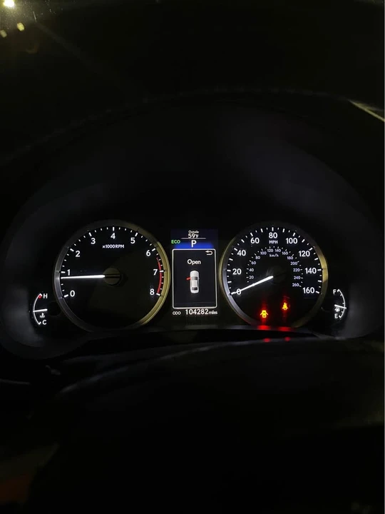 2015 Lexus IS 3rd Gen - Image 11 of 13