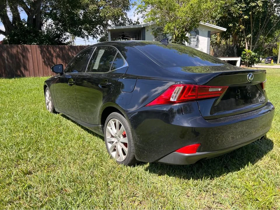 2015 Lexus IS 3rd Gen - Image 4 of 10