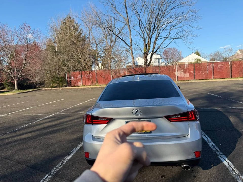 2015 Lexus IS 3rd Gen - Image 4 of 18
