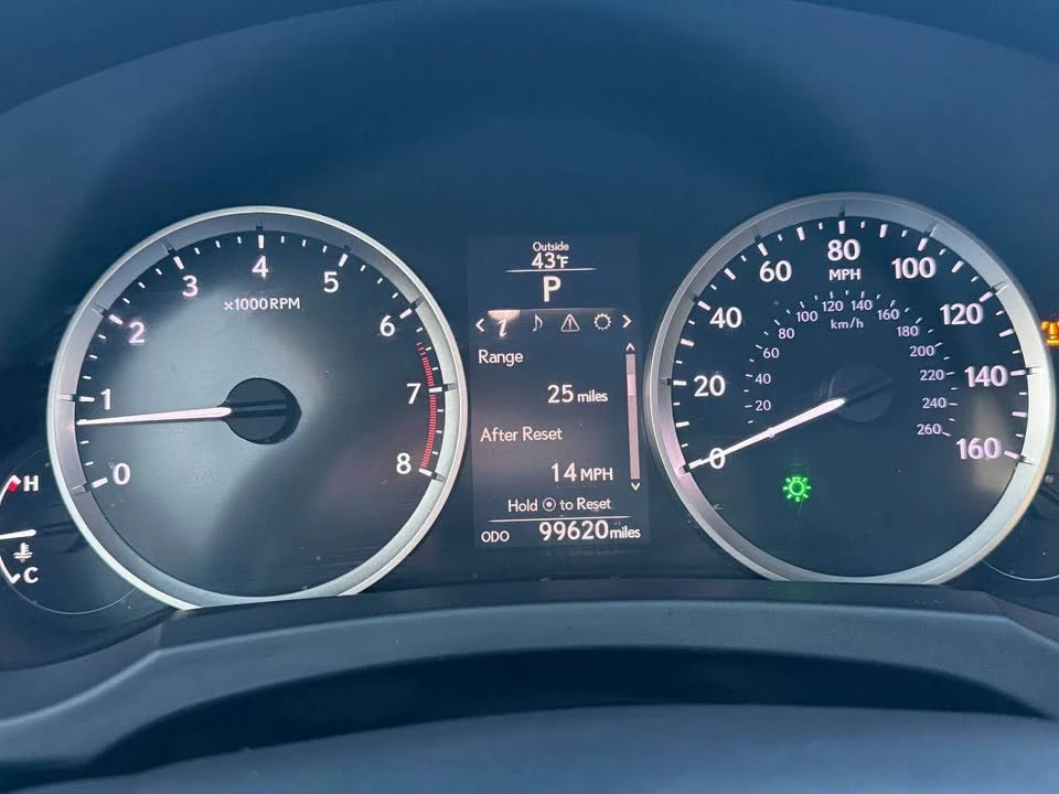 2015 Lexus IS 3rd Gen - Image 17 of 18