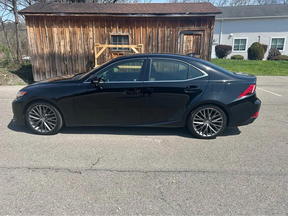 2015 Lexus IS 3rd Gen - Image 5 of 15