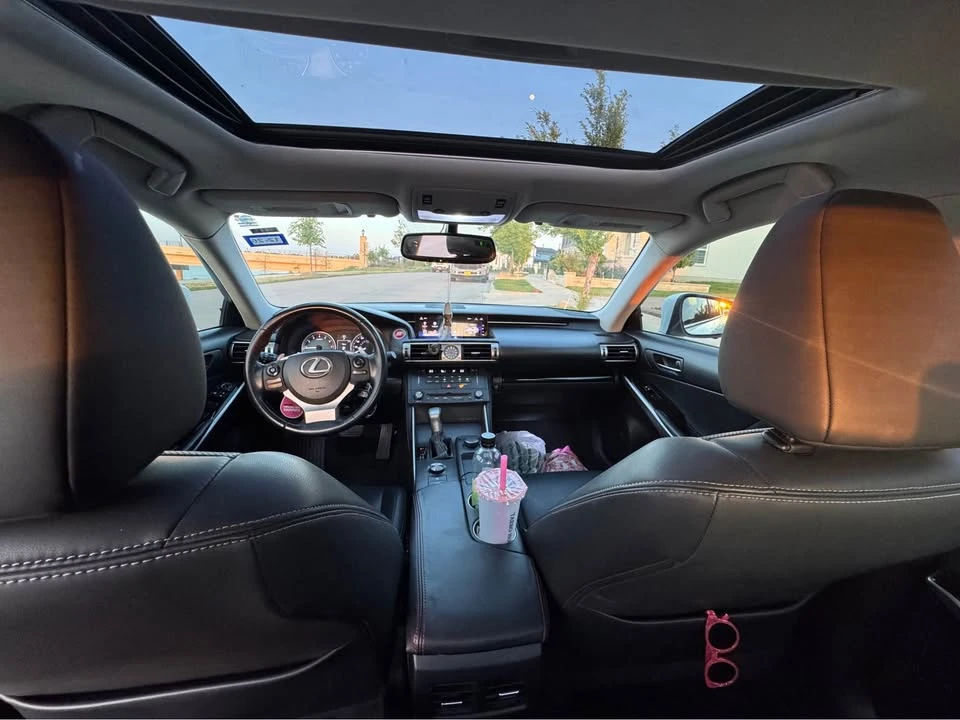 2015 Lexus IS 3rd Gen - Image 10 of 12