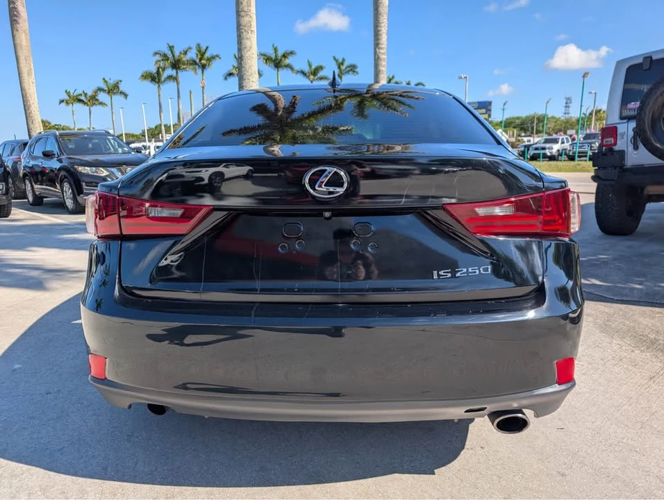 2015 Lexus IS 3rd Gen - Image 6 of 7