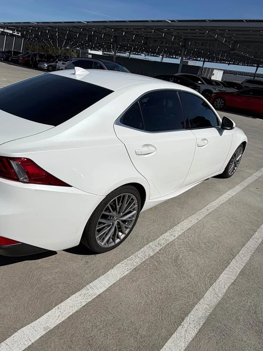 2015 Lexus IS 3rd Gen - Image 5 of 11