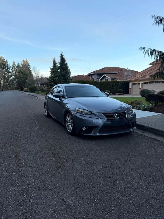 2015 Lexus IS 3rd Gen - Image 8 of 13