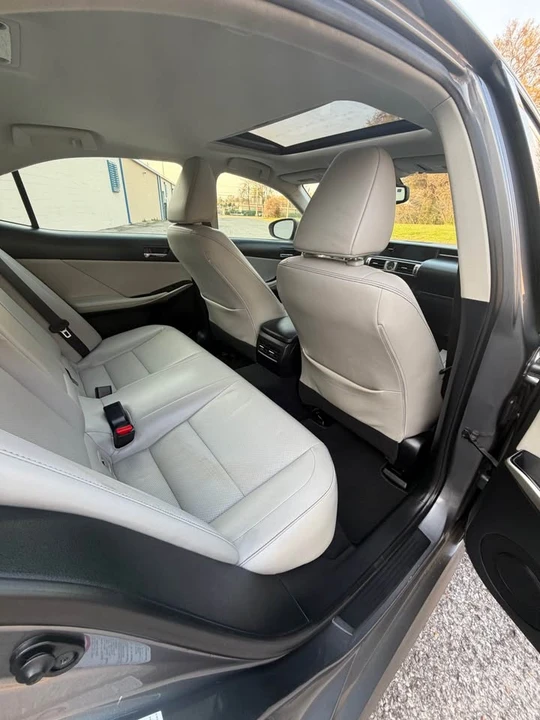 2015 Lexus IS 3rd Gen - Image 7 of 11