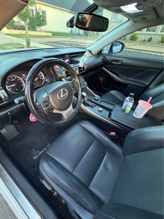 2015 Lexus IS 3rd Gen - Image 9 of 12
