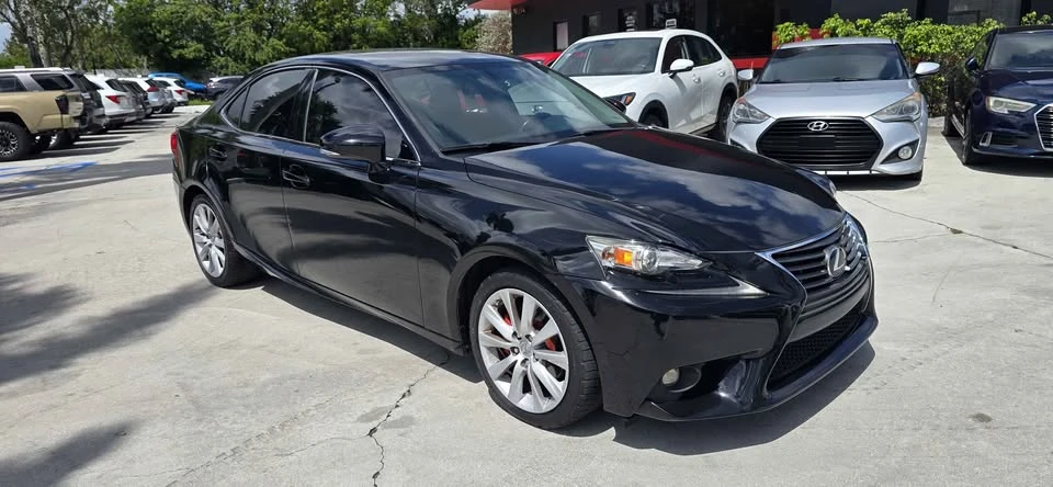 2015 Lexus IS 3rd Gen - Image 5 of 10
