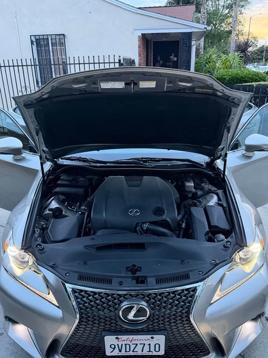 2015 Lexus IS 3rd Gen - Image 10 of 12