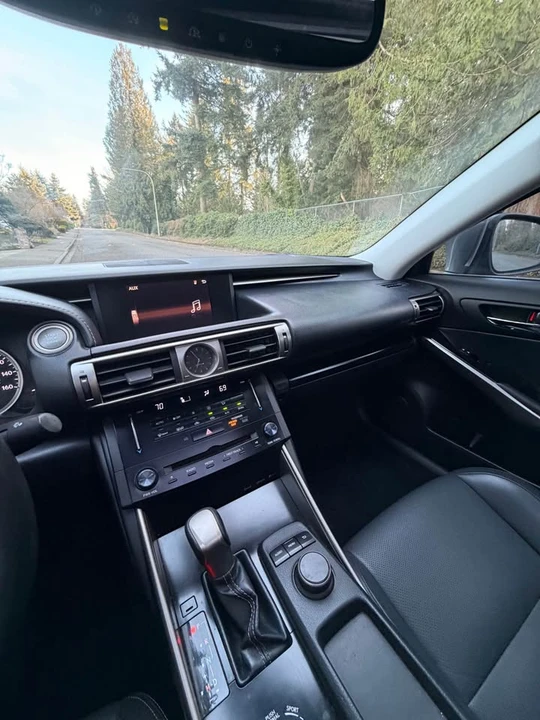 2015 Lexus IS 3rd Gen - Image 12 of 13