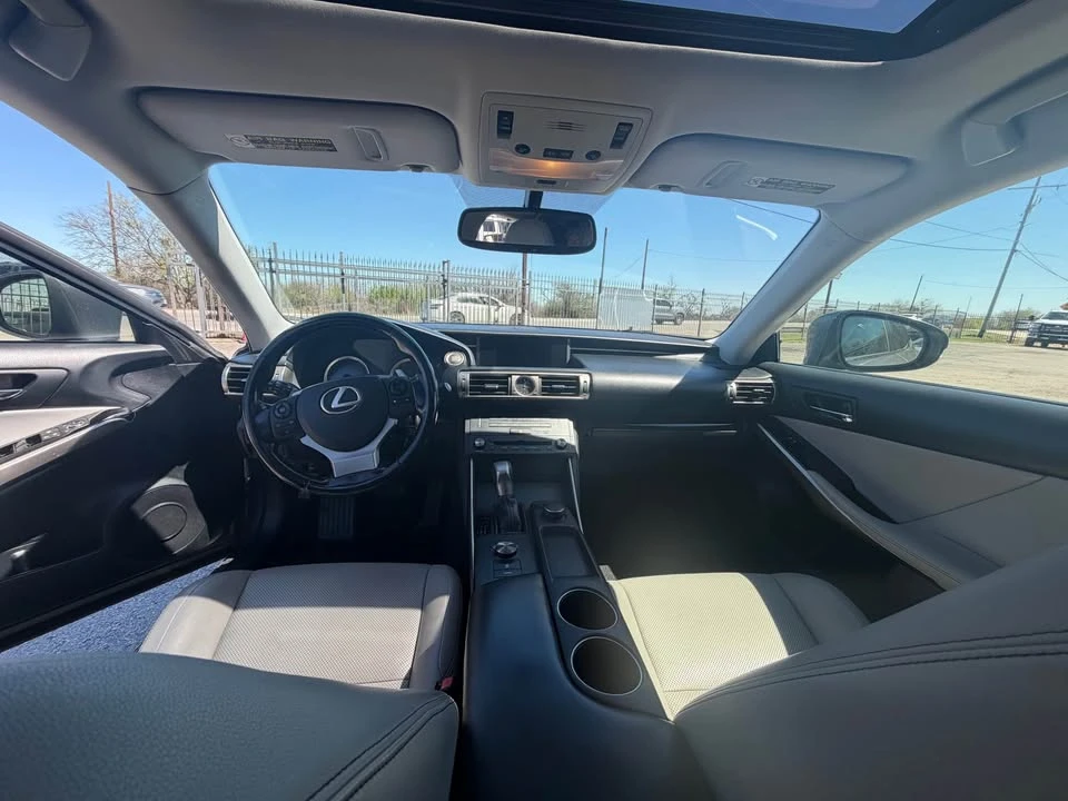 2015 Lexus IS 3rd Gen - Image 7 of 9