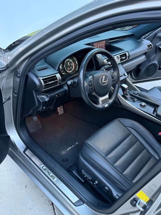 2015 Lexus IS 3rd Gen - Image 11 of 12