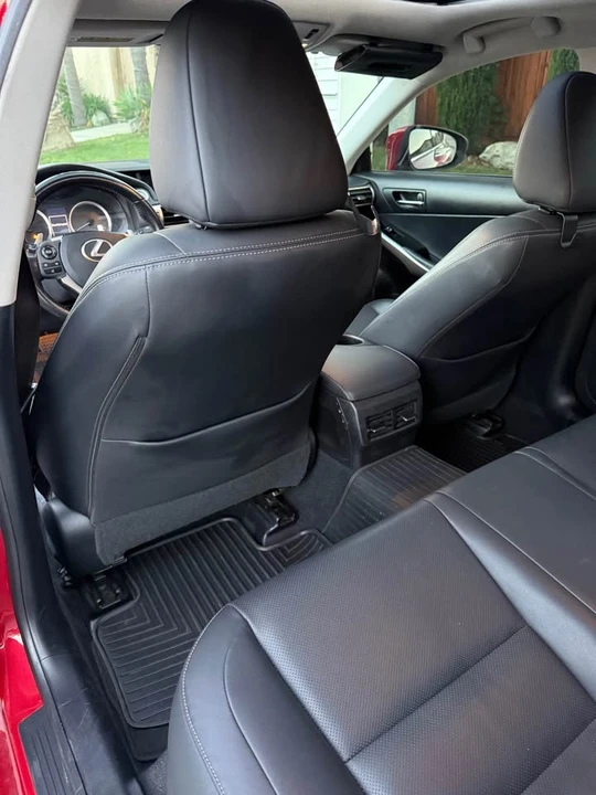 2015 Lexus IS 3rd Gen - Image 9 of 15