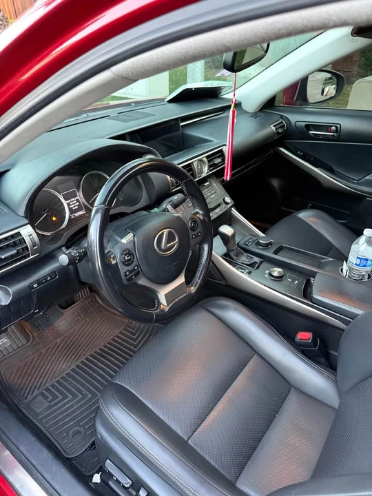 2015 Lexus IS 3rd Gen - Image 10 of 15