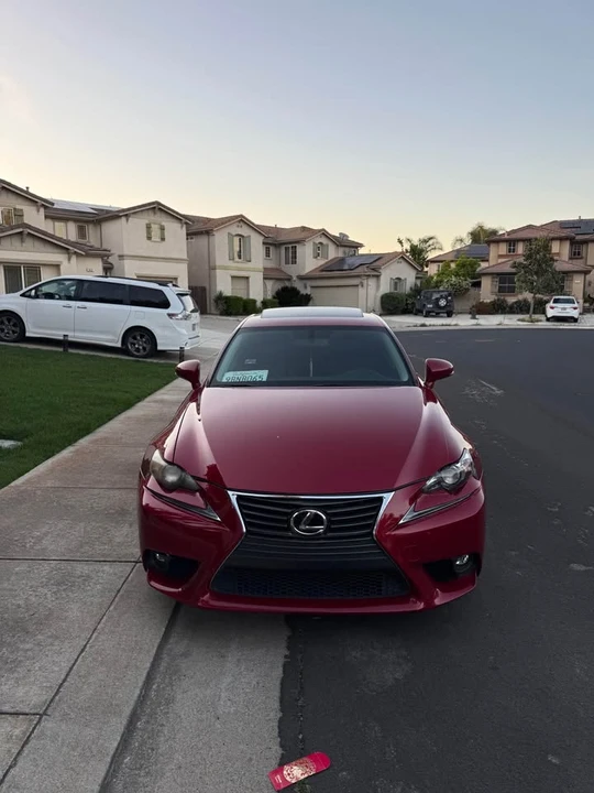 2015 Lexus IS 3rd Gen - Image 4 of 15