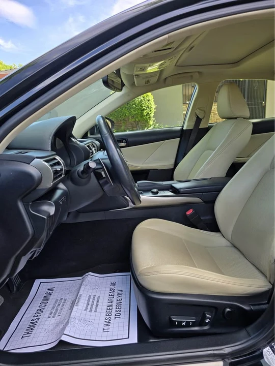 2015 Lexus IS 3rd Gen - Image 8 of 12