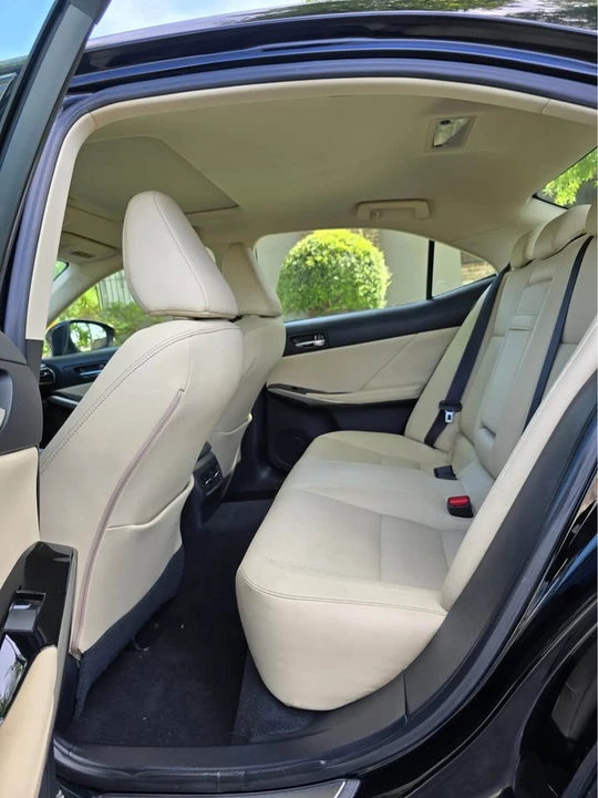 2015 Lexus IS 3rd Gen - Image 11 of 12