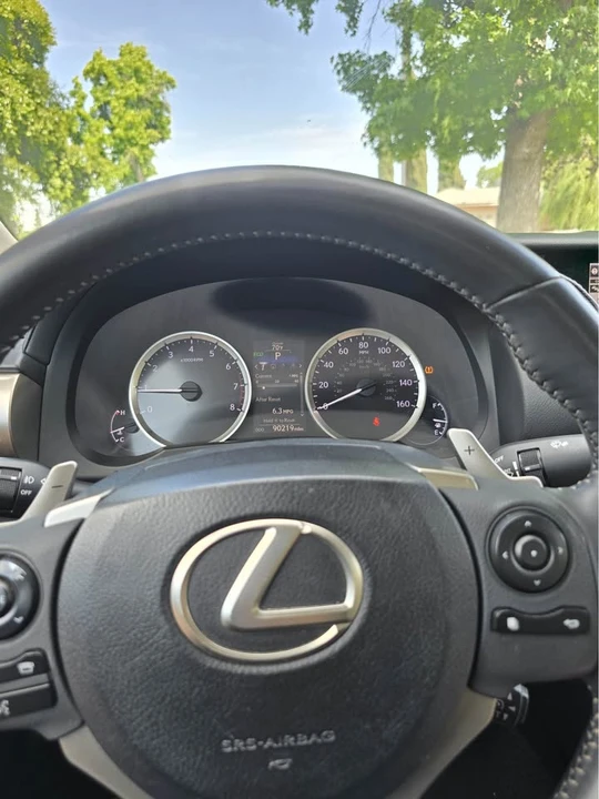 2015 Lexus IS 3rd Gen - Image 9 of 12