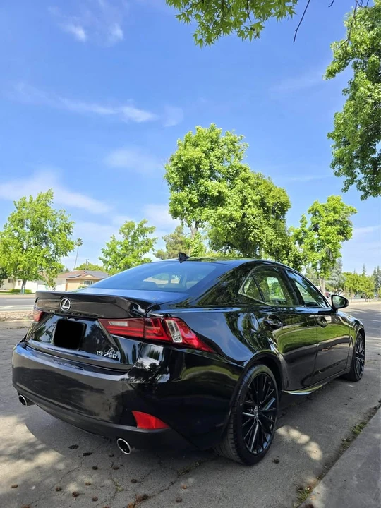 2015 Lexus IS 3rd Gen - Image 4 of 12