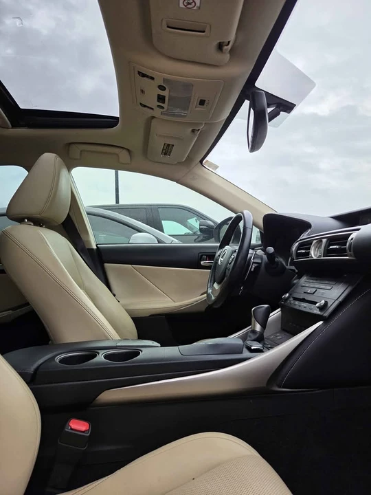 2015 Lexus IS 3rd Gen - Image 6 of 7