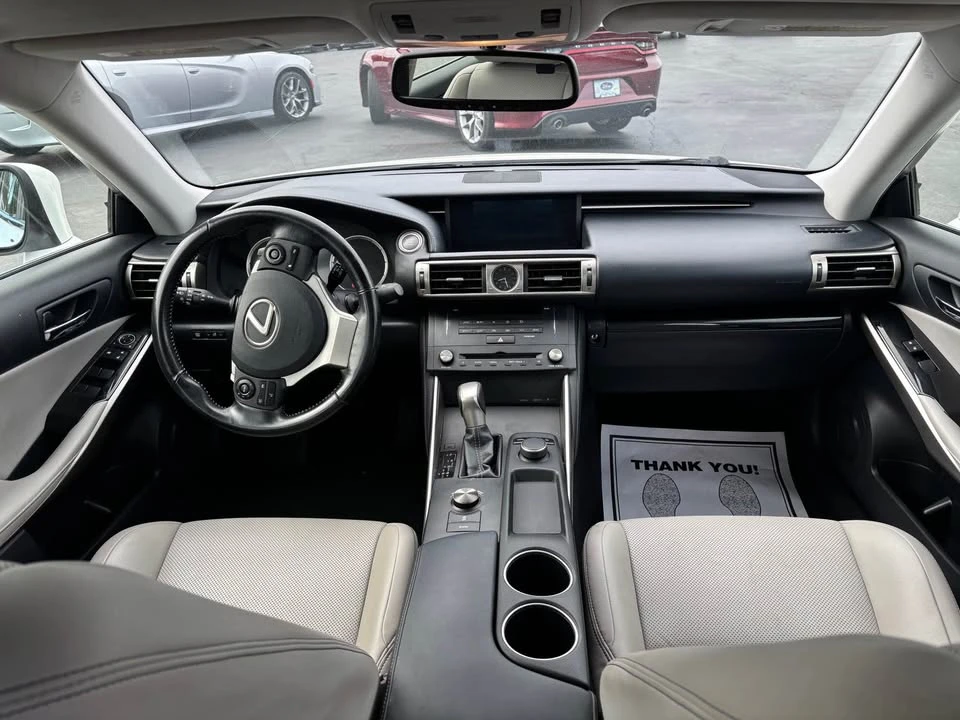 2015 Lexus IS 3rd Gen - Image 8 of 10