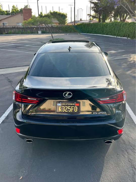 2015 Lexus IS 3rd Gen - Image 7 of 15