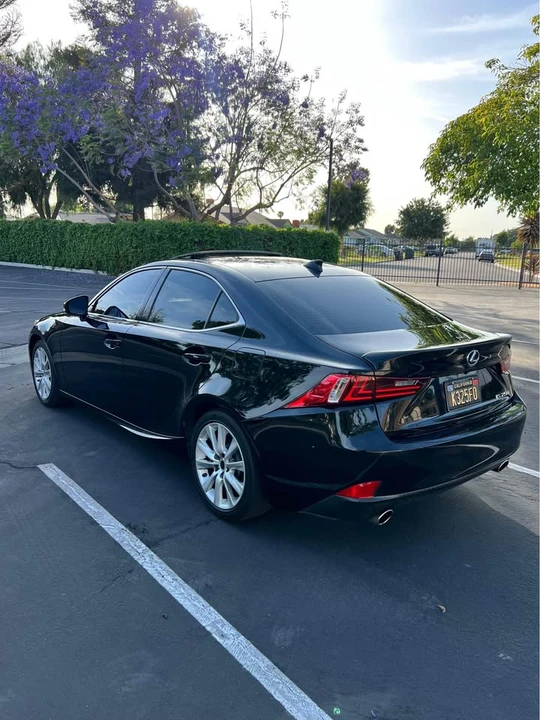2015 Lexus IS 3rd Gen - Image 6 of 15