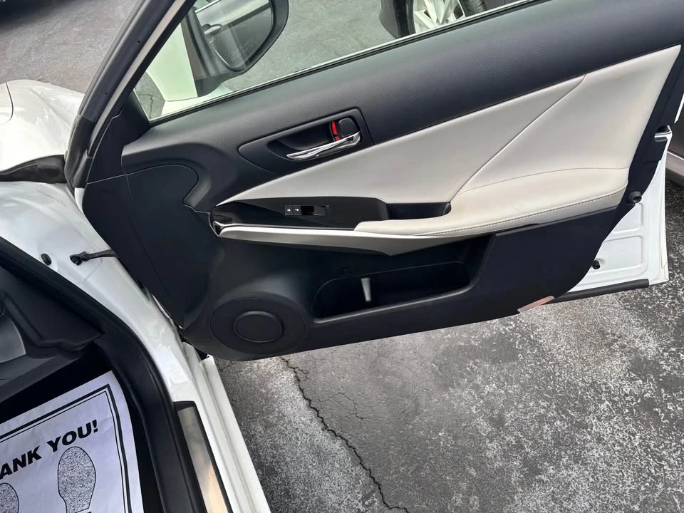2015 Lexus IS 3rd Gen - Image 7 of 10
