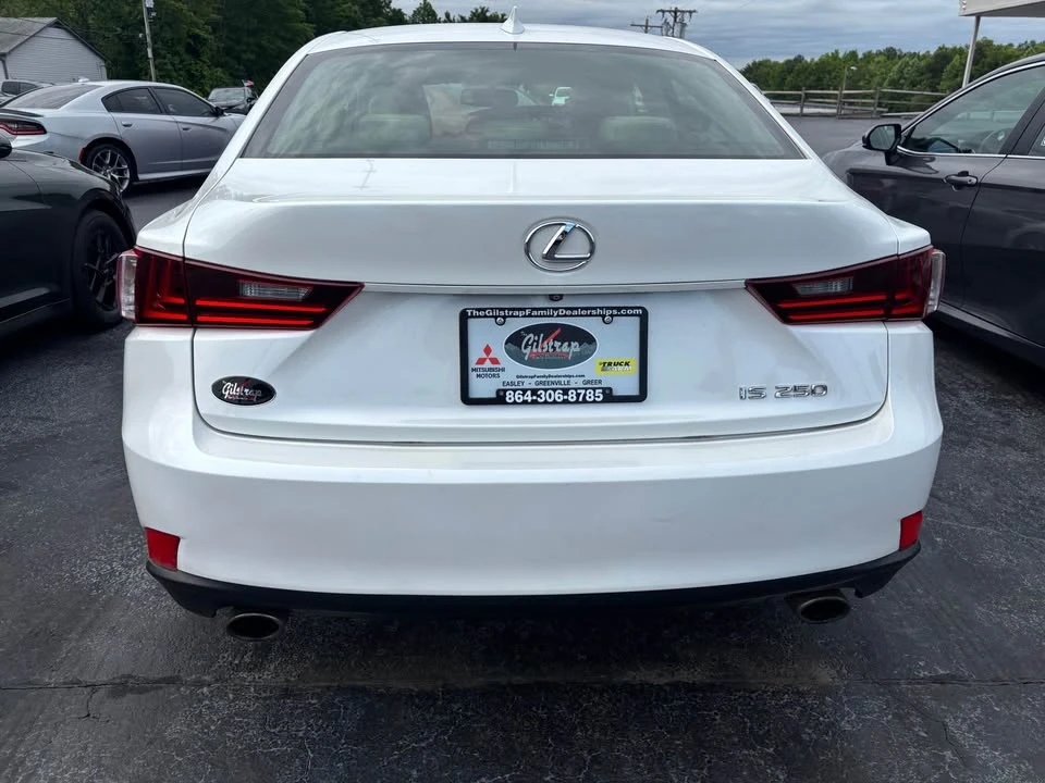 2015 Lexus IS 3rd Gen - Image 4 of 10