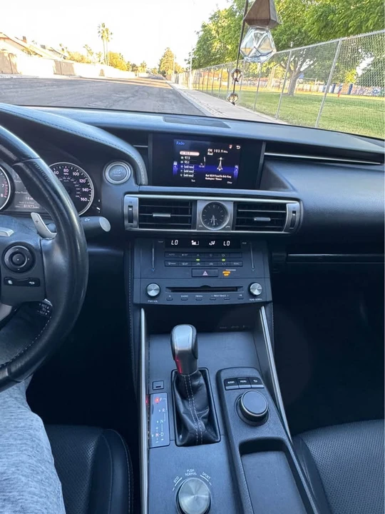 2015 Lexus IS 3rd Gen - Image 17 of 18
