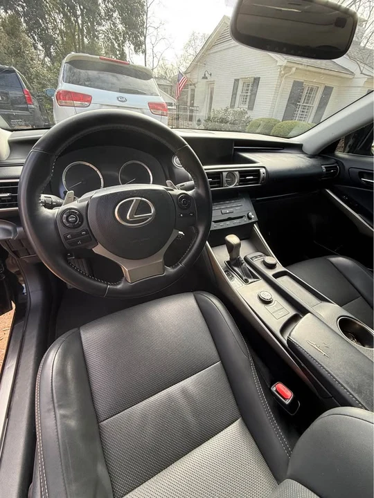 2015 Lexus IS 3rd Gen - Image 7 of 10