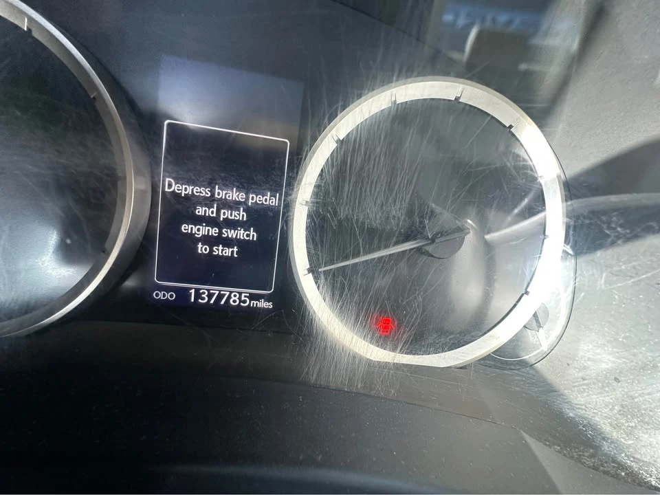 2015 Lexus IS 3rd Gen - Image 9 of 10