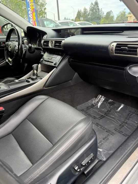 2015 Lexus IS 3rd Gen - Image 9 of 14