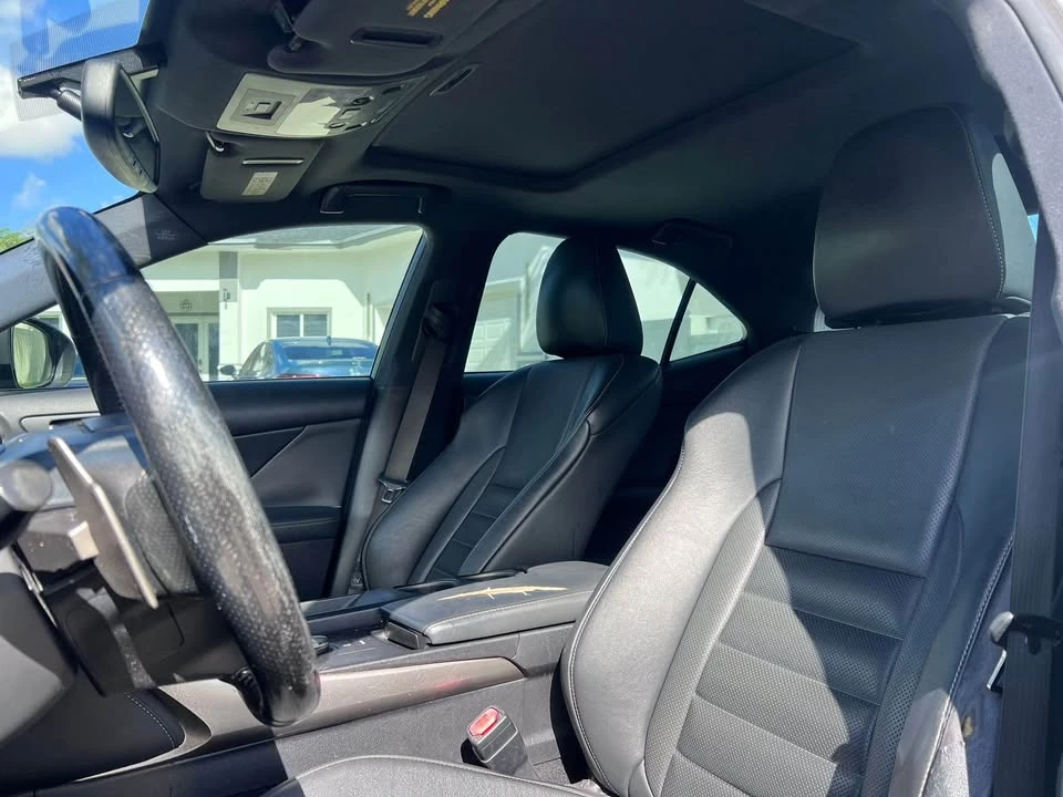 2015 Lexus IS 3rd Gen - Image 10 of 12