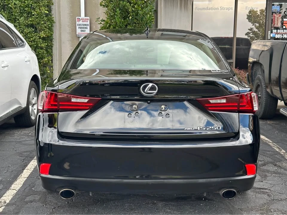 2015 Lexus IS 2nd Gen - Image 7 of 20