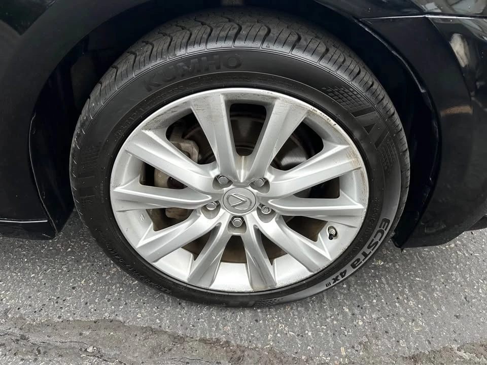2015 Lexus IS 2nd Gen - Image 19 of 20