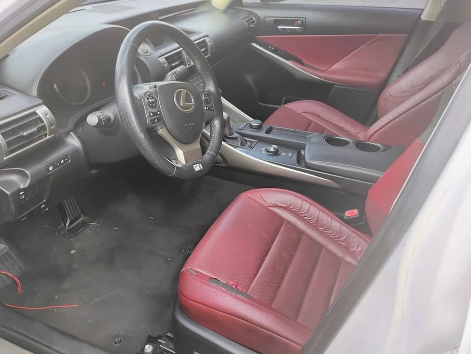 2015 Lexus IS 3rd Gen - Image 8 of 13