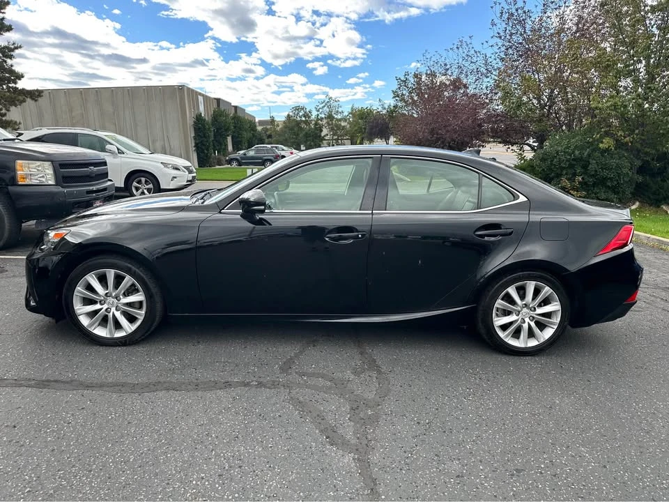 2015 Lexus IS 2nd Gen - Image 4 of 20