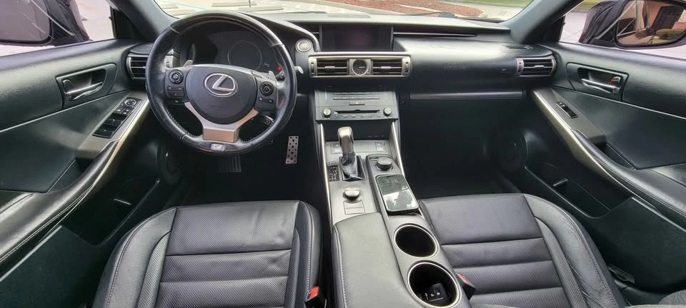 2015 Lexus IS 3rd Gen - Image 13 of 19