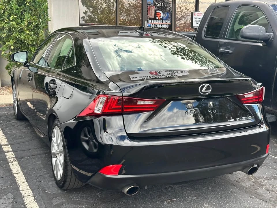 2015 Lexus IS 2nd Gen - Image 8 of 20