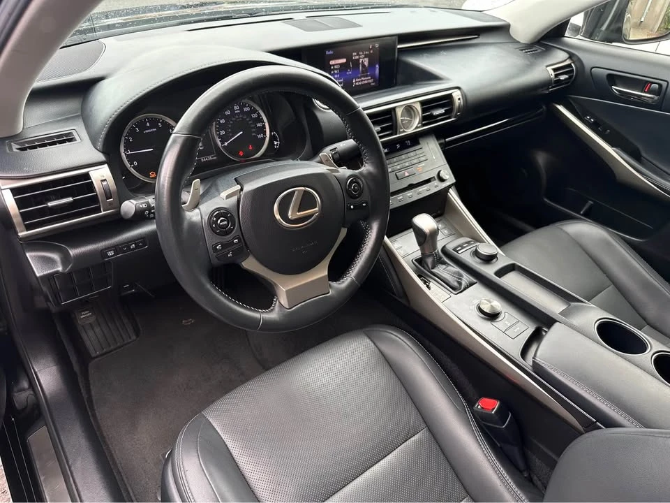 2015 Lexus IS 2nd Gen - Image 9 of 20