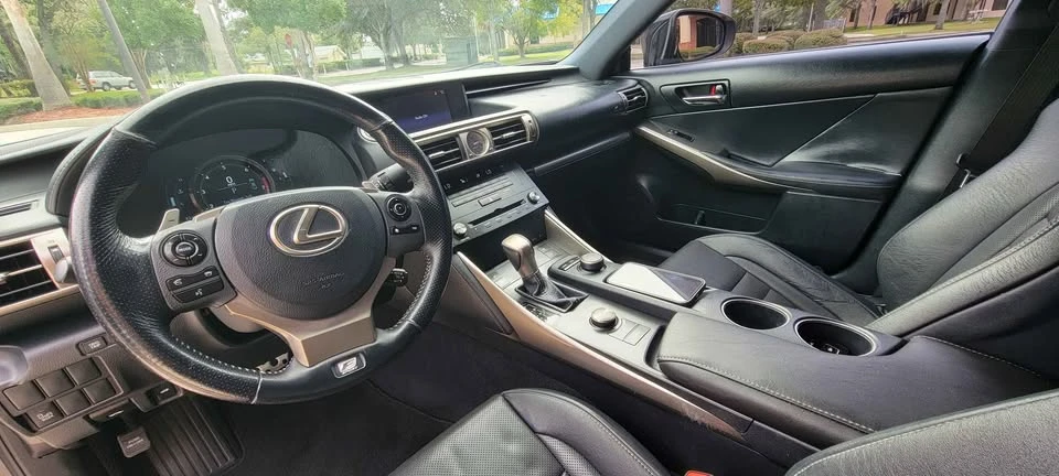 2015 Lexus IS 3rd Gen - Image 11 of 19