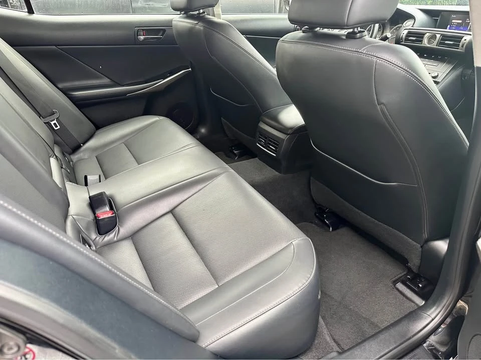 2015 Lexus IS 2nd Gen - Image 14 of 20