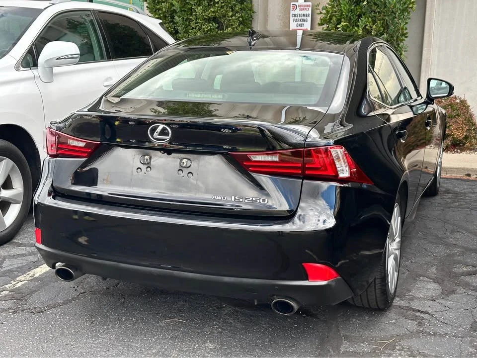 2015 Lexus IS 2nd Gen - Image 6 of 20