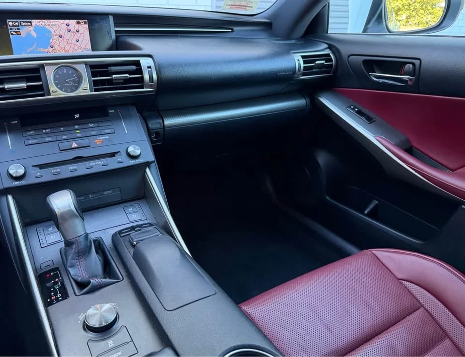2015 Lexus IS 3rd Gen - Image 10 of 14