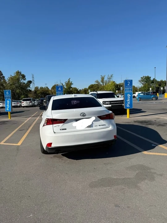 2015 Lexus IS 3rd Gen - Image 5 of 8