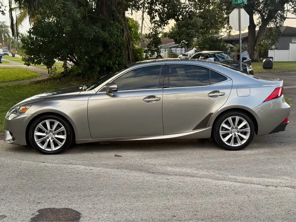 2015 Lexus IS 3rd Gen - Image 8 of 16